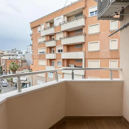 Apartament Spacious Citycenter New Bazaar Tirana